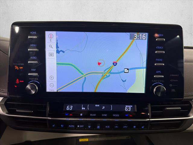 Used 2022 Toyota Sienna Platinum FWD image 3