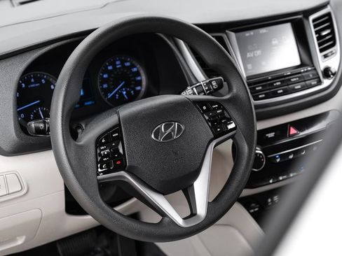Used 2018 Hyundai Tucson SEL FWD image 12
