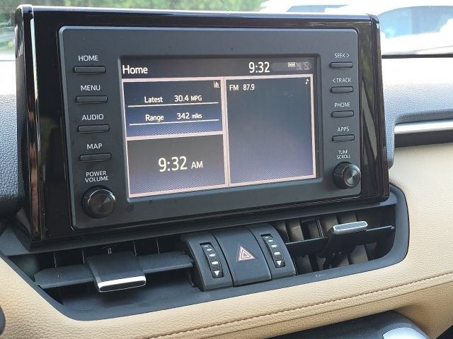 Used 2019 Toyota RAV4 XLE Premium FWD image 28