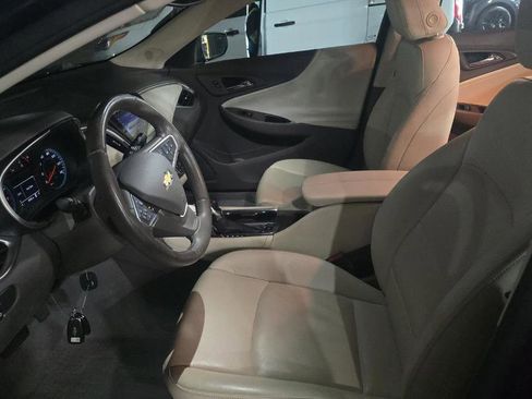 Used 2022 Chevrolet Malibu LT w/ Leather Package image 6