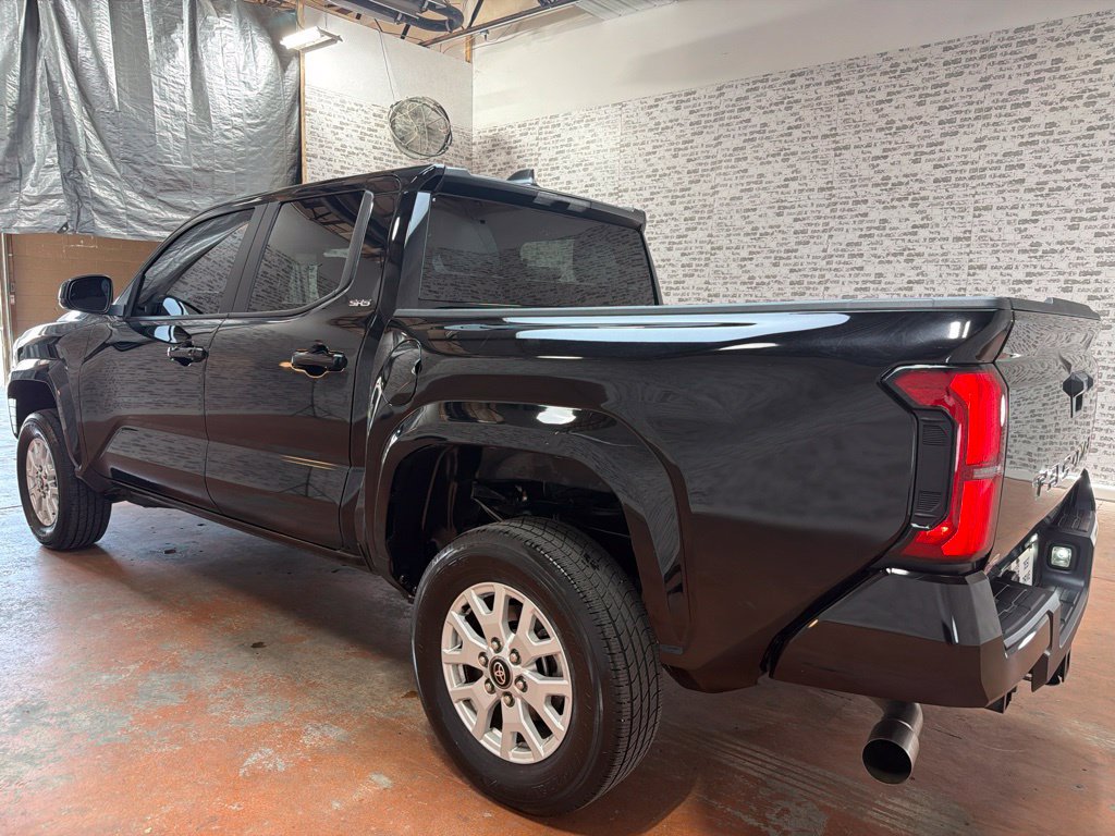 Used 2024 Toyota Tacoma SR5 RWD image 5