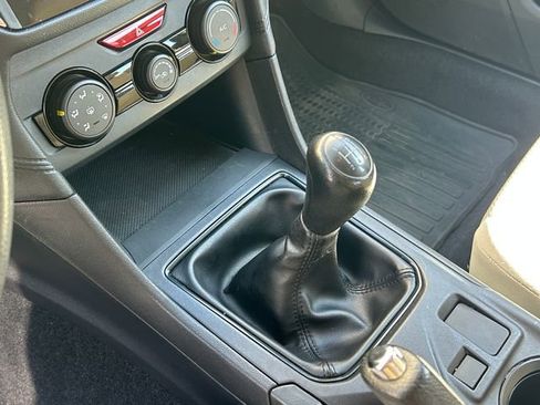 Used 2018 Subaru Impreza 2.0i AWD/4WD image 13