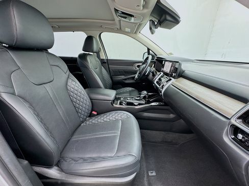 Used 2023 Kia Sorento SX Prestige AWD/4WD image 22