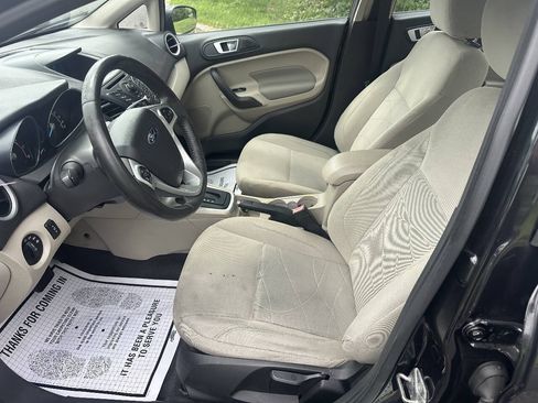 Used 2014 Ford Fiesta SE FWD image 8