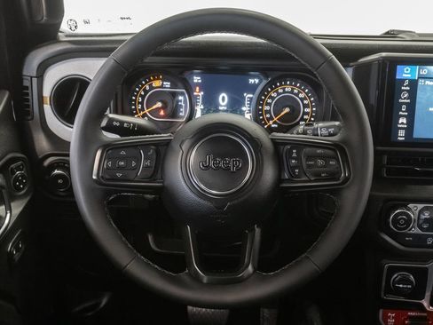 Used 2026 Jeep Wrangler Unlimited Sport AWD/4WD image 12