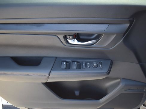 Used 2025 Honda CR-V Sport image 23