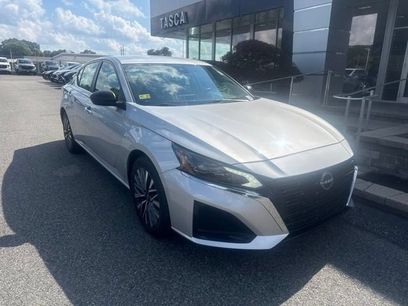 Used 2024 Nissan Altima 2.5 SV