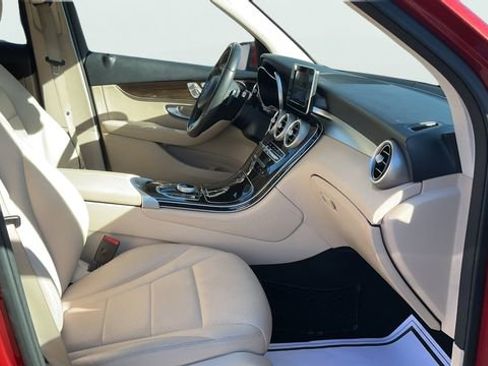 Used 2019 Mercedes-Benz GLC 300 GLC 300 image 10