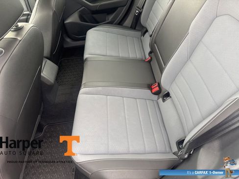 Used 2025 Volkswagen Jetta SE w/ Sunroof Package FWD image 10