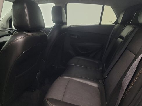 Used 2018 Chevrolet Trax LT w/ LT Convenience Package AWD/4WD image 18
