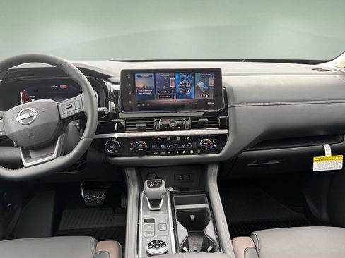 New 2026 Nissan Pathfinder Platinum AWD/4WD image 7