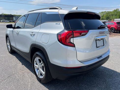 Used 2019 GMC Terrain SLE w/ Driver Convenience Package AWD/4WD image 3