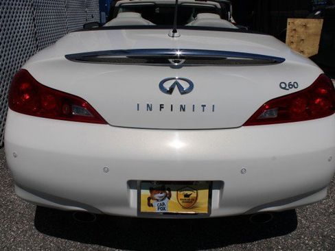 Used 2014 INFINITI Q60 Convertible w/ Premium Package RWD image 33