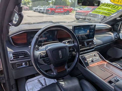 Used 2023 Lincoln Navigator Reserve AWD/4WD image 8
