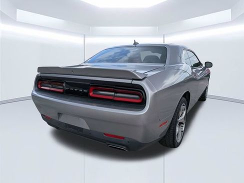 Used 2015 Dodge Challenger SXT Plus RWD image 4