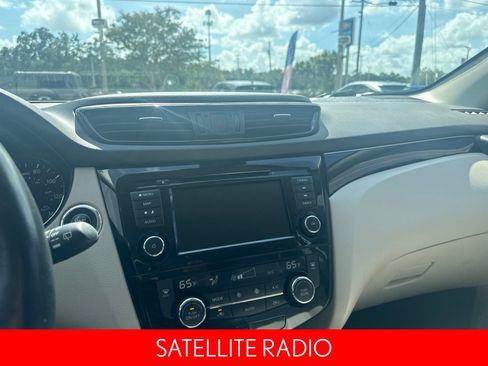 Used 2019 Nissan Rogue Sport SL FWD image 15