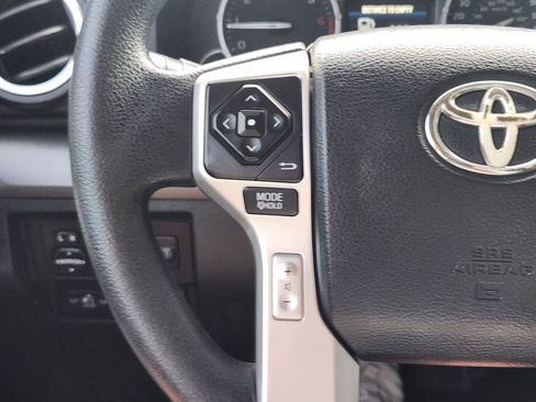 Used 2015 Toyota Tundra SR5 w/ SR5 Upgrade Package RWD image 31