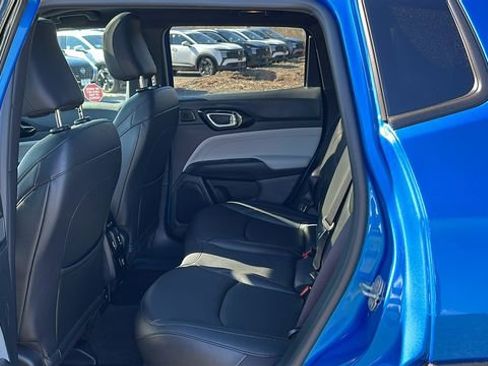 Used 2024 Jeep Compass Limited w/ Sun and Sound Group AWD/4WD image 21