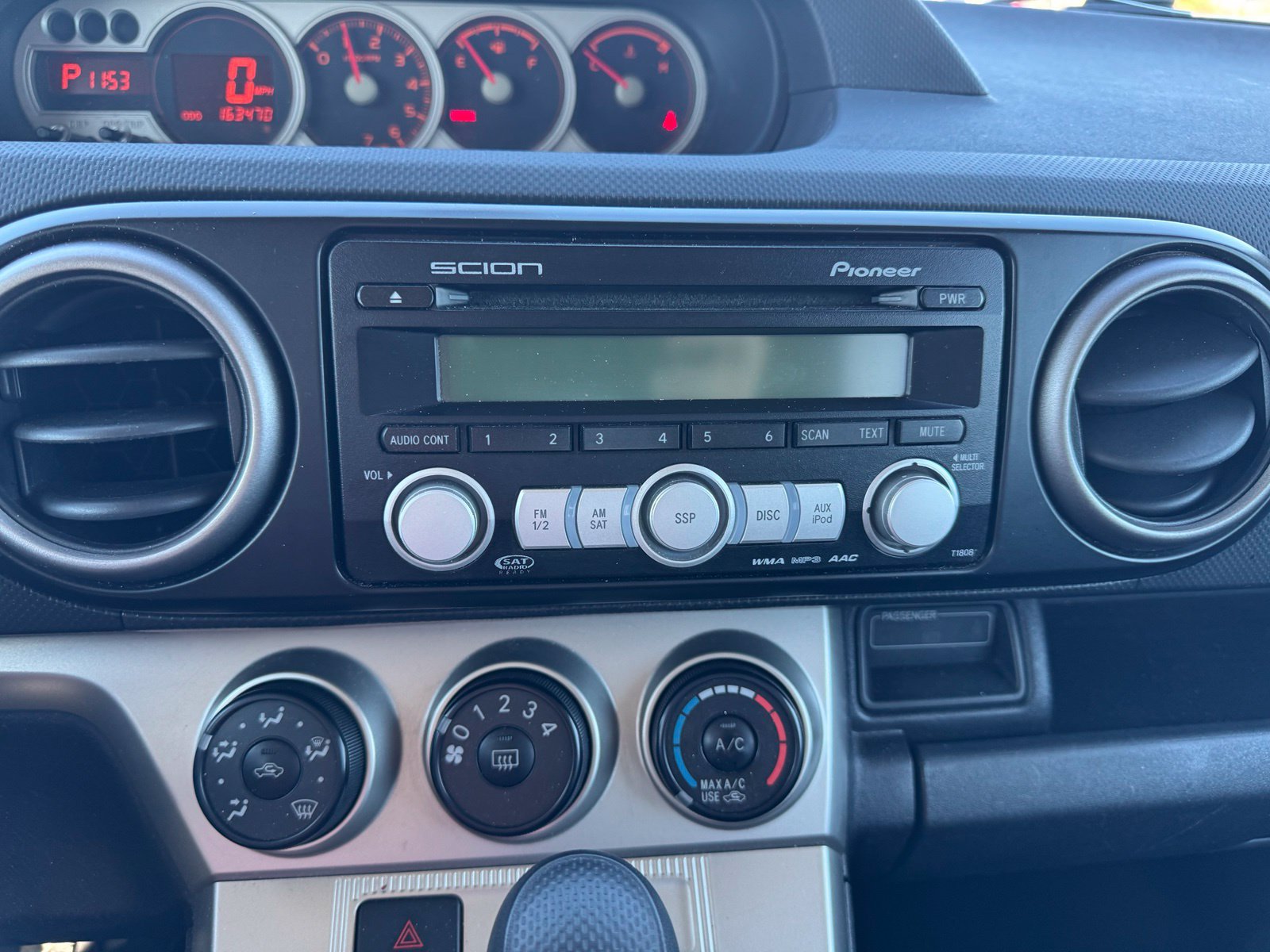 Used 2008 Scion xB FWD image 10