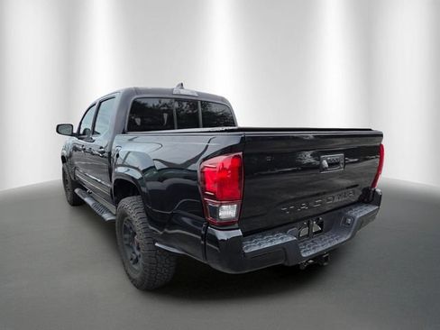 Used 2022 Toyota Tacoma SR w/ SR Convenience Package RWD image 2