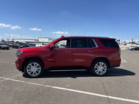 Used 2023 Chevrolet Tahoe High Country AWD/4WD image 2