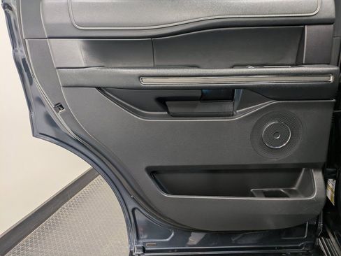 Used 2023 Ford Expedition XLT image 21