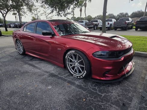Used 2022 Dodge Charger Scat Pack w/ Plus Group RWD image 2
