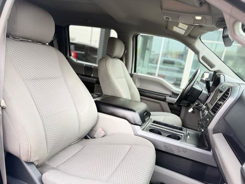 Used 2019 Ford F150 XLT w/ Equipment Group 302A Luxury AWD/4WD image 16