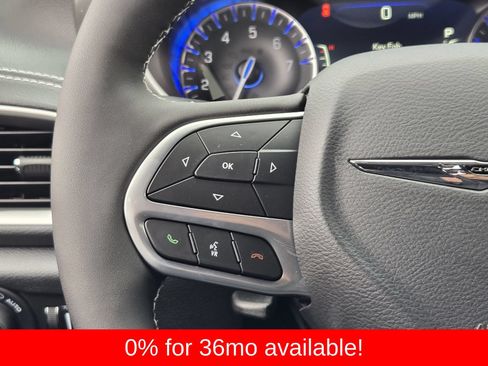 New 2026 Chrysler Pacifica Select AWD/4WD image 28