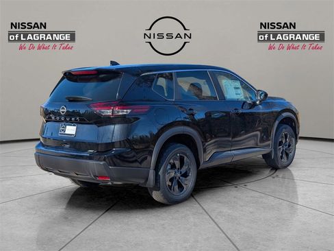 New 2026 Nissan Rogue SV w/ Cold Weather Package image 5