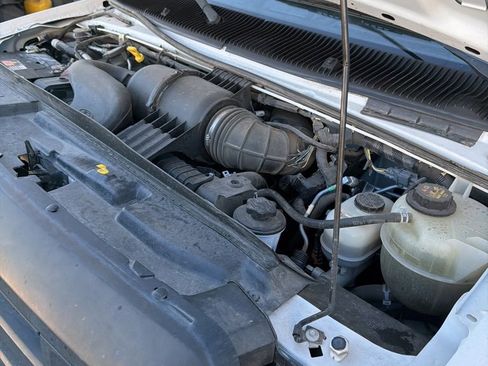 Used 2019 Ford E-350 and Econoline 350 Super Duty image 34