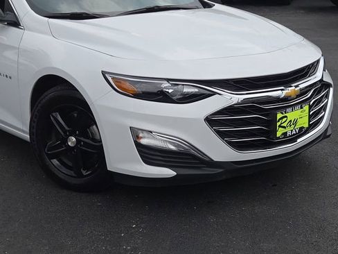 Certified 2022 Chevrolet Malibu LS FWD image 2