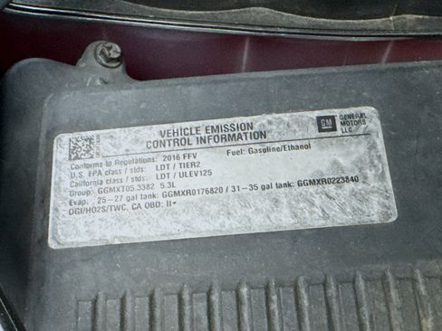 Used 2016 GMC Yukon XL SLT image 21