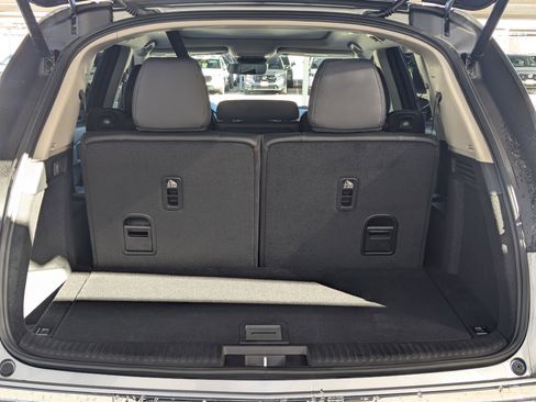 New 2026 Acura MDX SH-AWD image 22