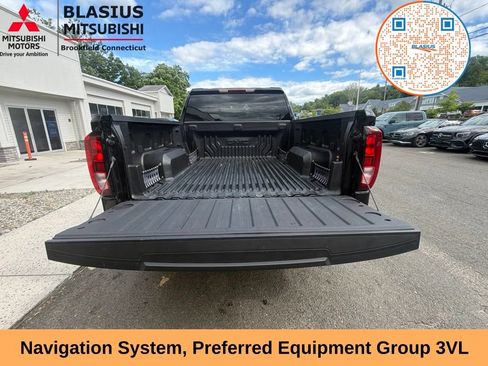 Used 2025 GMC Sierra 1500 Elevation AWD/4WD image 9