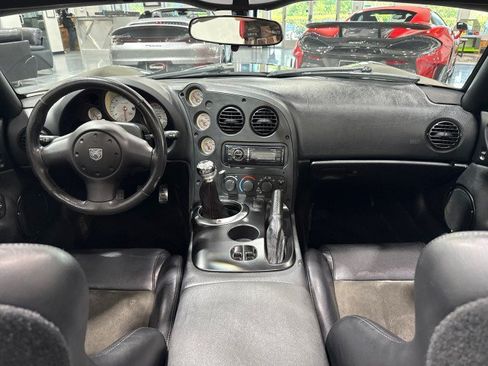 Used 2004 Dodge Viper SRT-10 RWD image 8