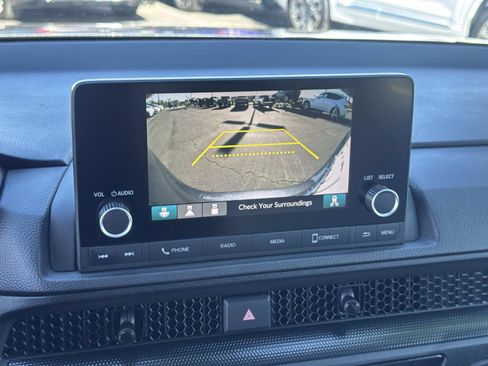 Used 2024 Honda CR-V EX image 12