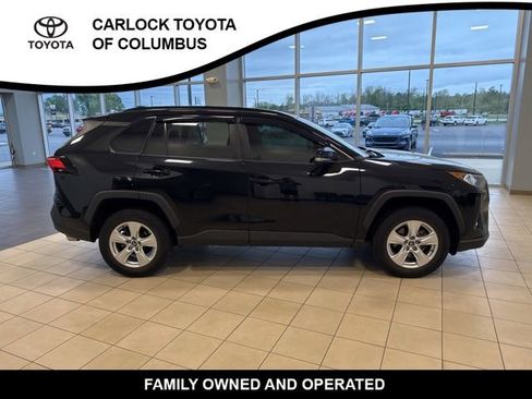 Used 2020 Toyota RAV4 XLE w/ Convenience Package image 6