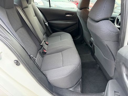 Used 2020 Toyota Corolla LE image 14