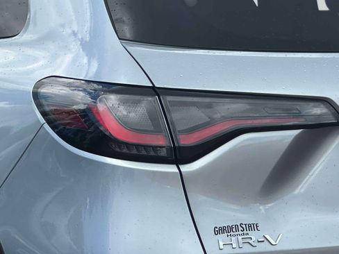 Certified 2026 Honda HR-V LX image 8