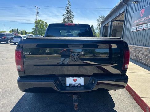 Used 2015 RAM 1500 Express w/ Black Ram 1500 Express Group AWD/4WD image 5