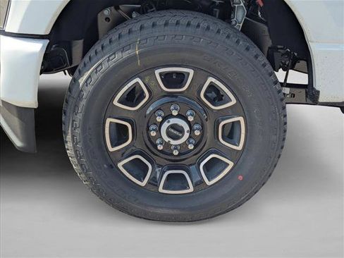 New 2026 Ford F250 Platinum image 9