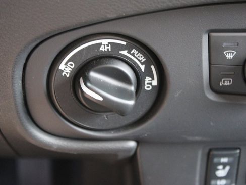 Used 2024 Nissan Frontier PRO-4X w/ Pro Premium Package image 27