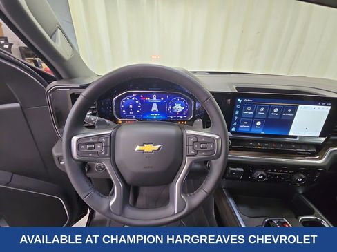 Used 2026 Chevrolet Silverado 1500 LT AWD/4WD image 14