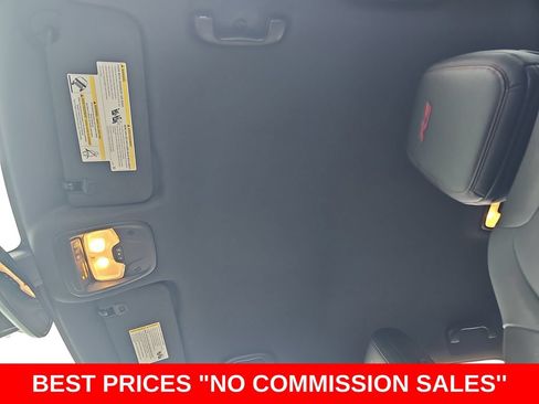 Used 2024 Chevrolet TrailBlazer RS w/ Convenience Package AWD/4WD image 30
