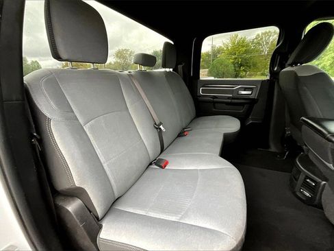 Used 2021 RAM 2500 Big Horn image 26