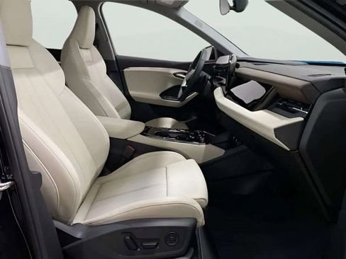 Used 2025 Audi Q6 e-tron Premium Plus w/ Premium Plus image 91