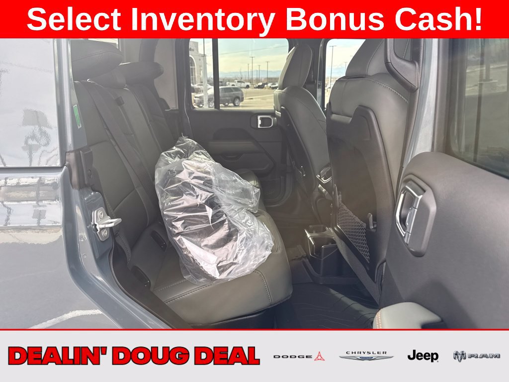 New 2026 Jeep Gladiator Mojave w/ Safety Group AWD/4WD image 30