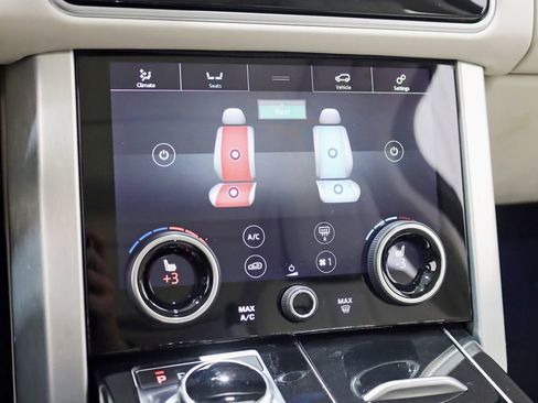 Used 2019 Land Rover Range Rover Supercharged image 24