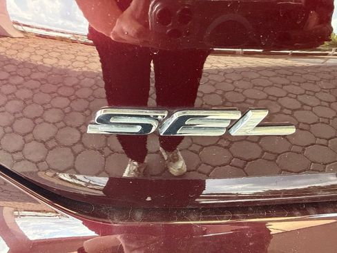 Used 2023 Ford Edge SEL w/ Convenience Package AWD/4WD image 12